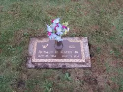 customized lawn-level memorial